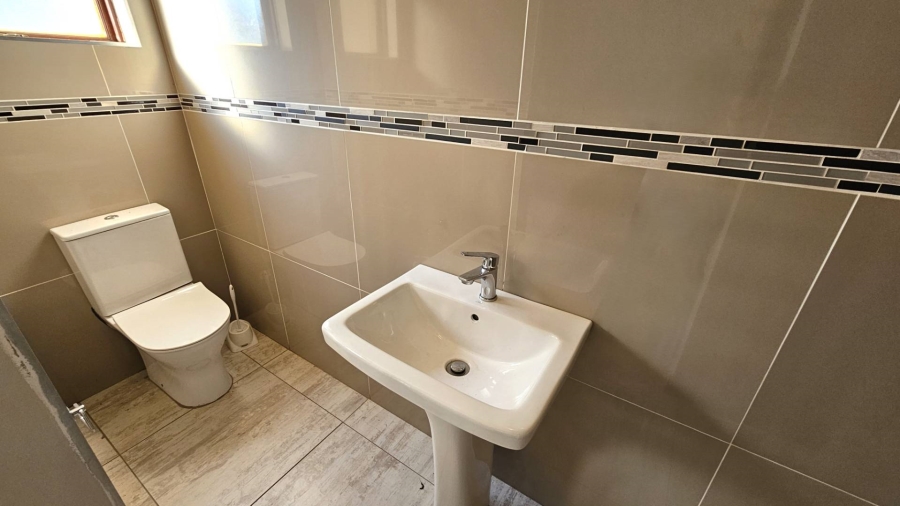 4 Bedroom Property for Sale in Melodie North West